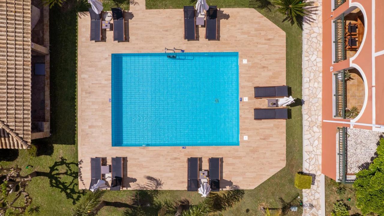 Mouzákion Amalthia Villa מראה חיצוני תמונה