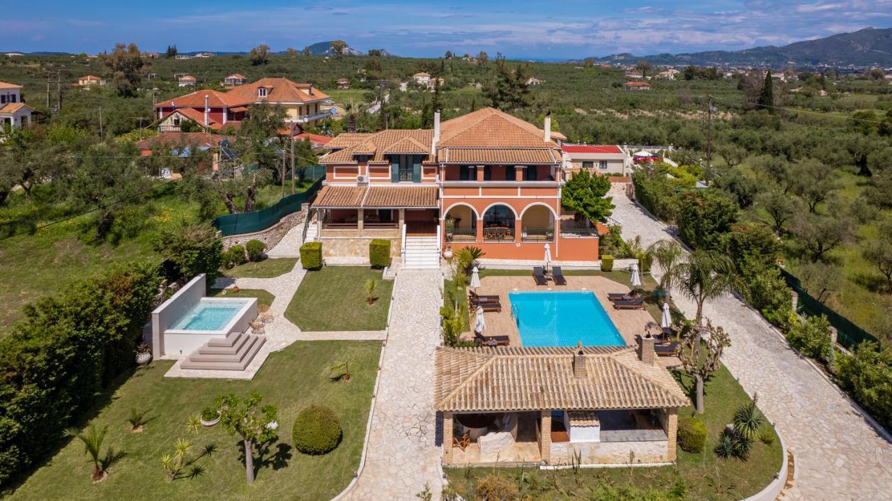 Mouzákion Amalthia Villa מראה חיצוני תמונה