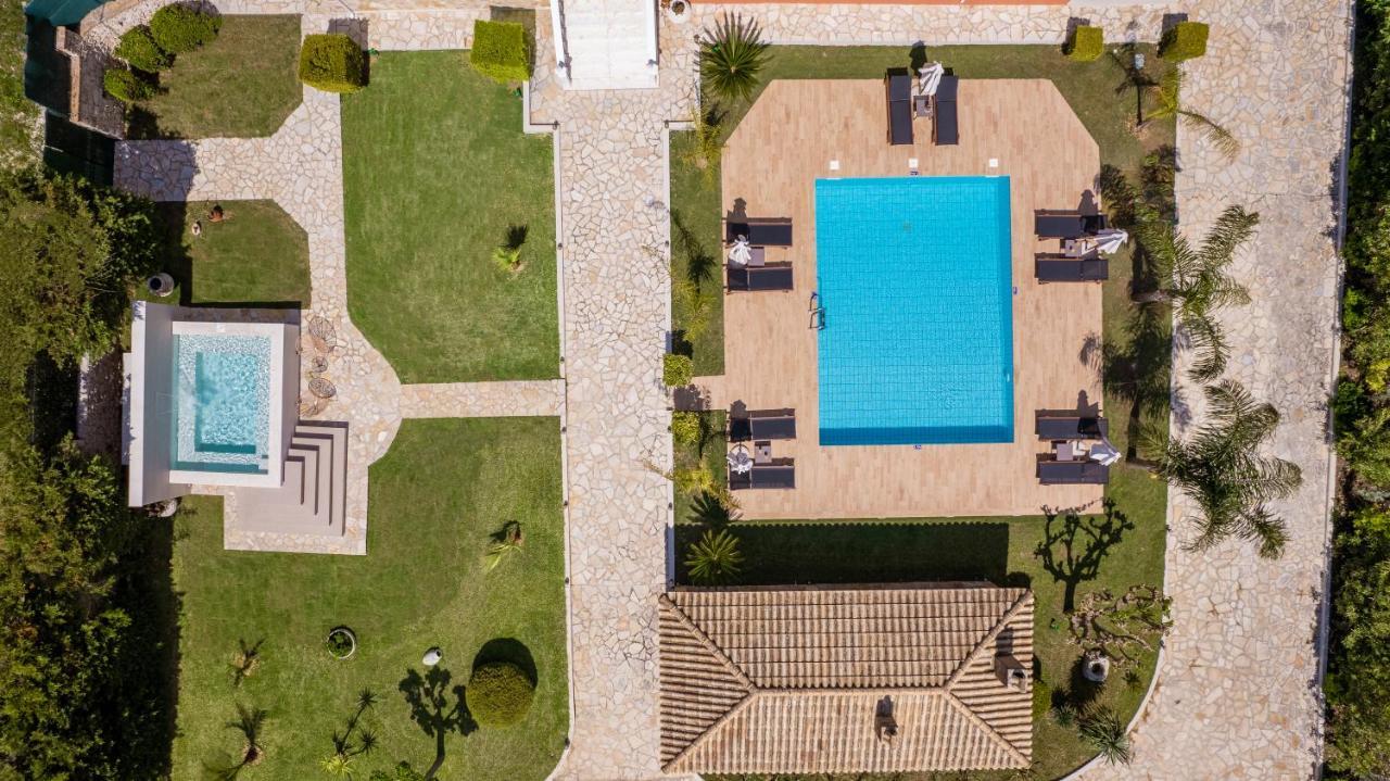 Mouzákion Amalthia Villa מראה חיצוני תמונה