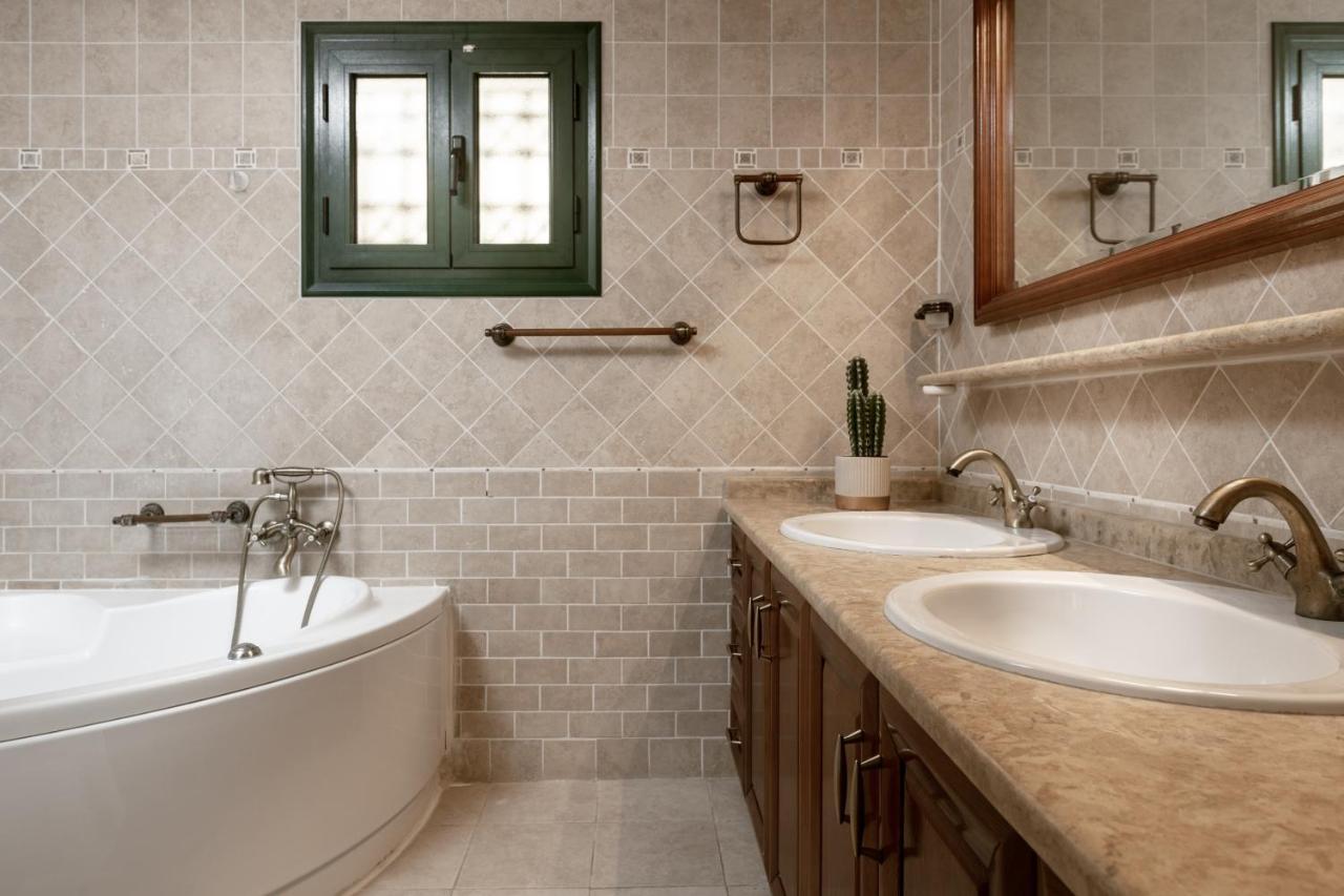 Mouzákion Amalthia Villa מראה חיצוני תמונה