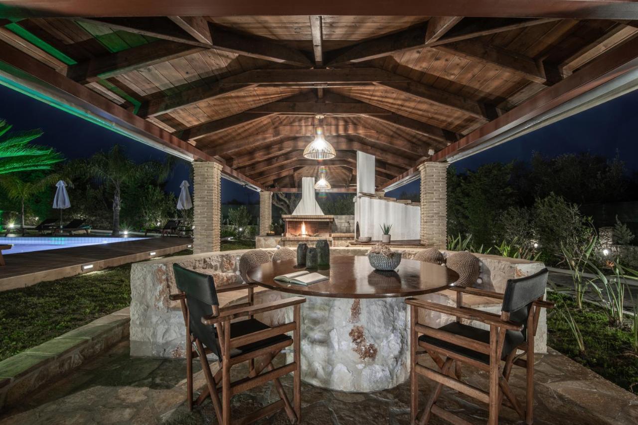 Mouzákion Amalthia Villa מראה חיצוני תמונה