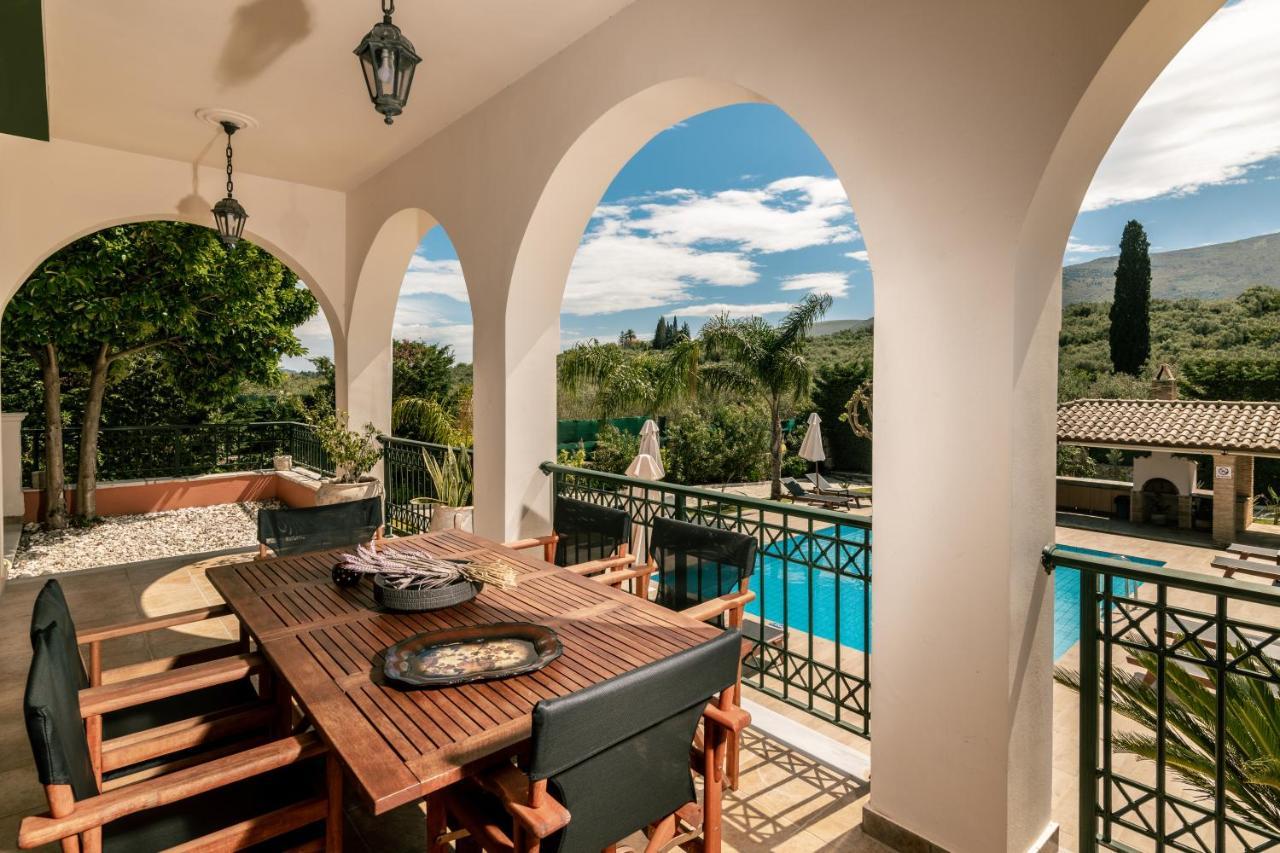 Mouzákion Amalthia Villa מראה חיצוני תמונה